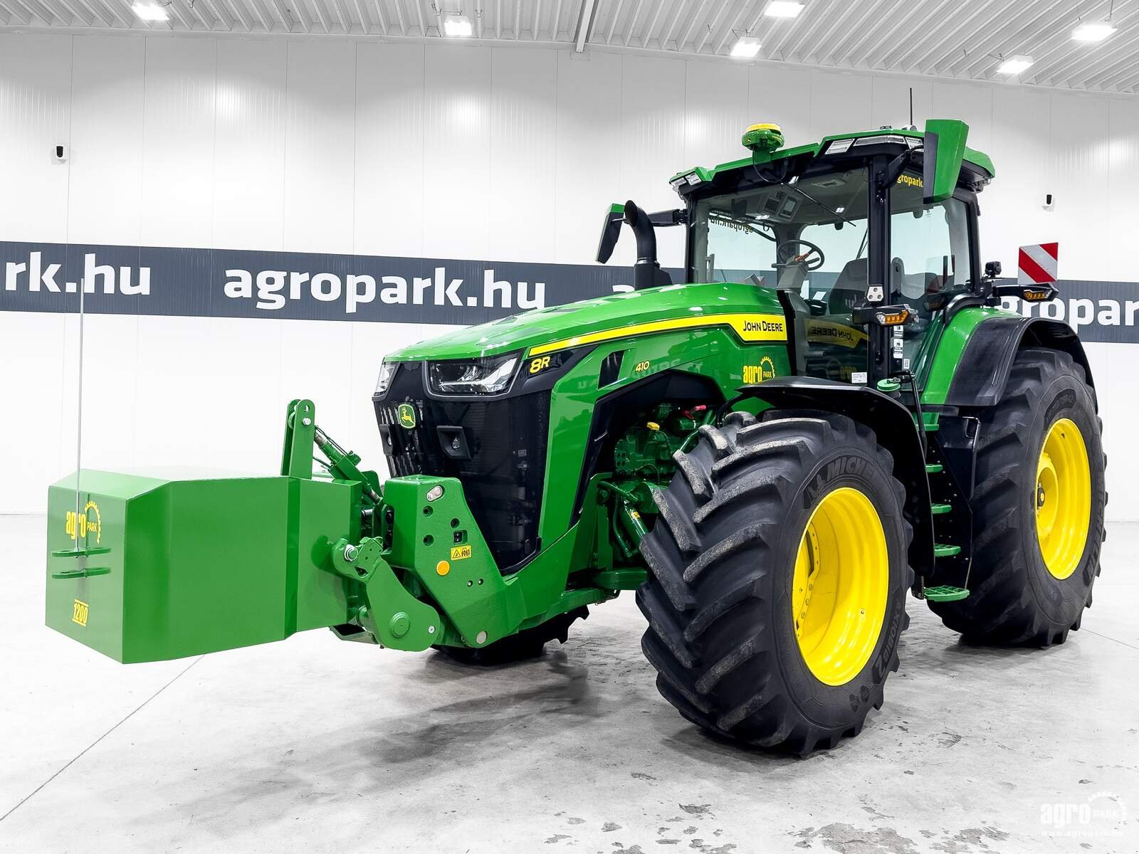 Traktor Türe ait John Deere 8R 410, Gebrauchtmaschine içinde Csengele (resim 1)