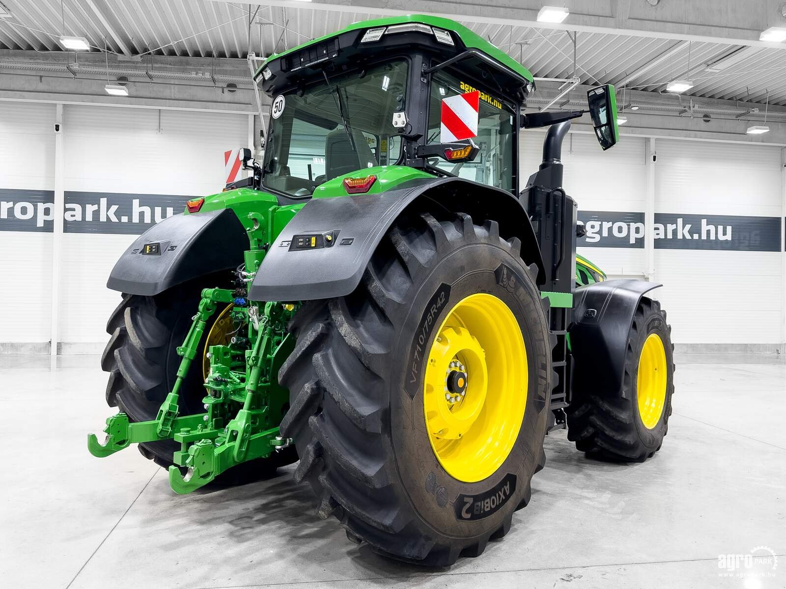 Traktor του τύπου John Deere 8R 410, Gebrauchtmaschine σε Csengele (Φωτογραφία 3)