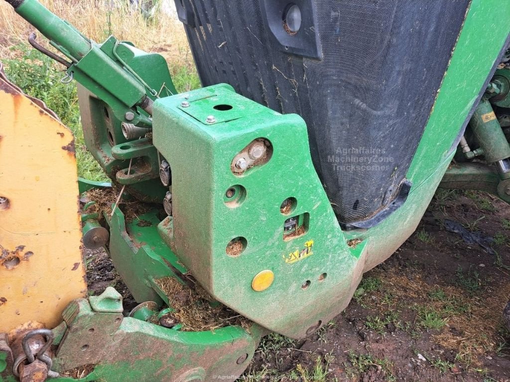 Traktor от тип John Deere 8R310, Gebrauchtmaschine в azerailles (Снимка 4)