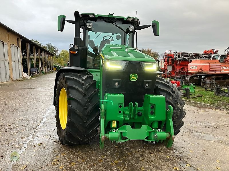 Traktor tip John Deere 8R340 *E23* Garantie bis 06/2025, Vorführmaschine in Salsitz (Poză 17)