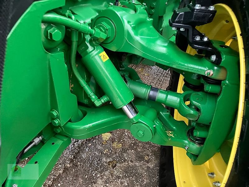 Traktor des Typs John Deere 8R340 *E23* Garantie bis 06/2025, Vorführmaschine in Salsitz (Bild 7)