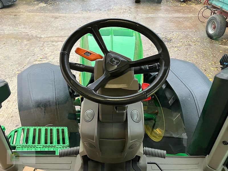 Traktor des Typs John Deere 8R340 *E23* Garantie bis 06/2025, Vorführmaschine in Salsitz (Bild 27)