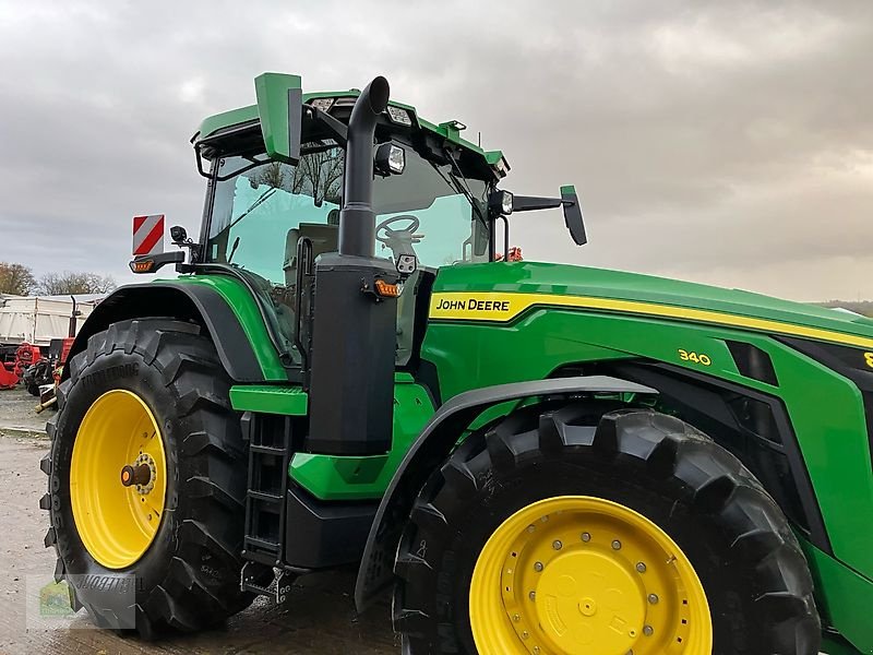 Traktor van het type John Deere 8R340 *E23* Garantie bis 06/2025, Vorführmaschine in Salsitz (Foto 9)