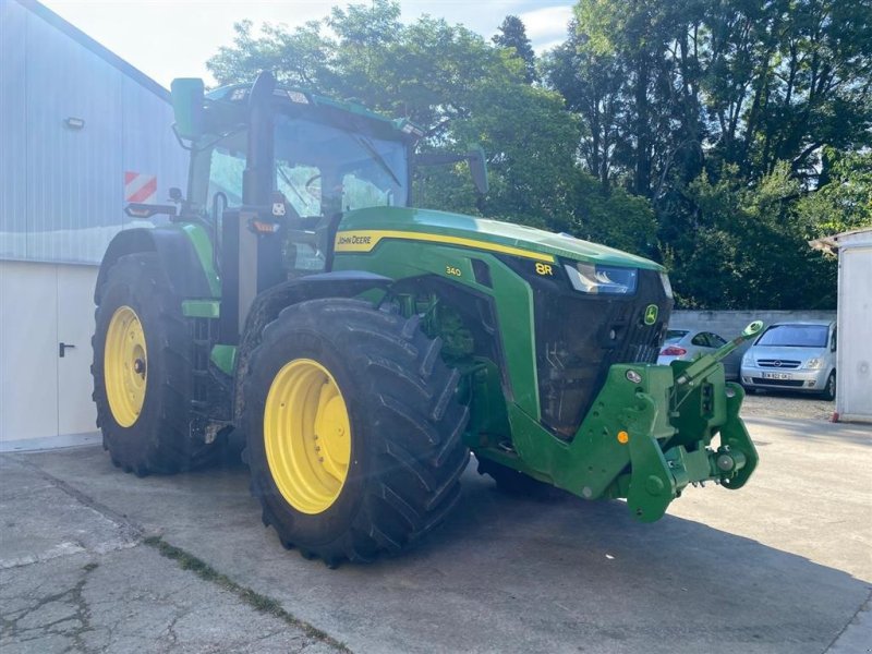 Traktor Türe ait John Deere 8R340 Masser af udstyr. Kun 150 timer. Ring til Ulrik 0045-40255544 for flere billeder og info. Jeg snakker Jysk, tysk og engelsk., Gebrauchtmaschine içinde Kolding (resim 1)