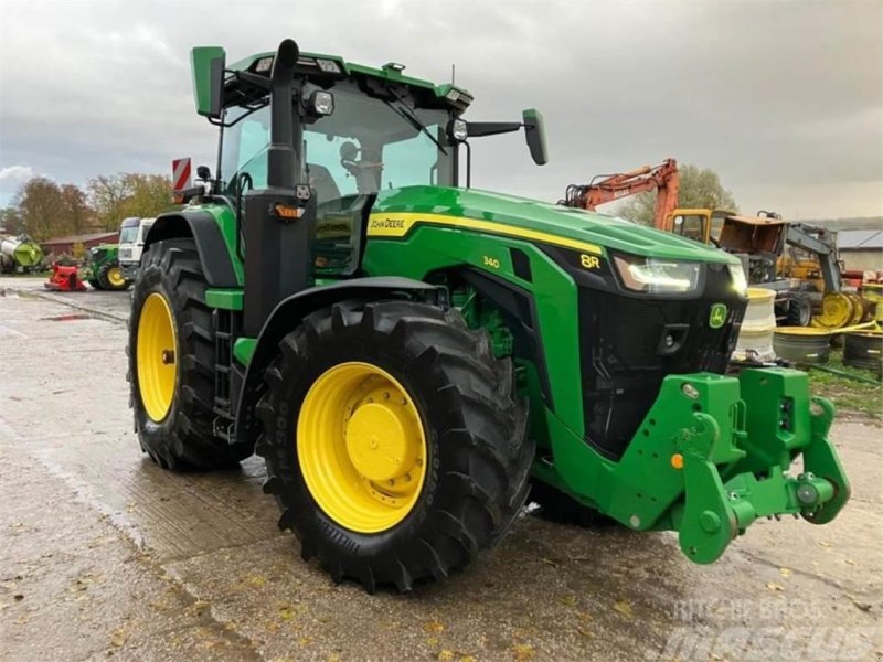 Traktor typu John Deere 8R340 Med få timer, Gebrauchtmaschine v Rødekro (Obrázok 1)