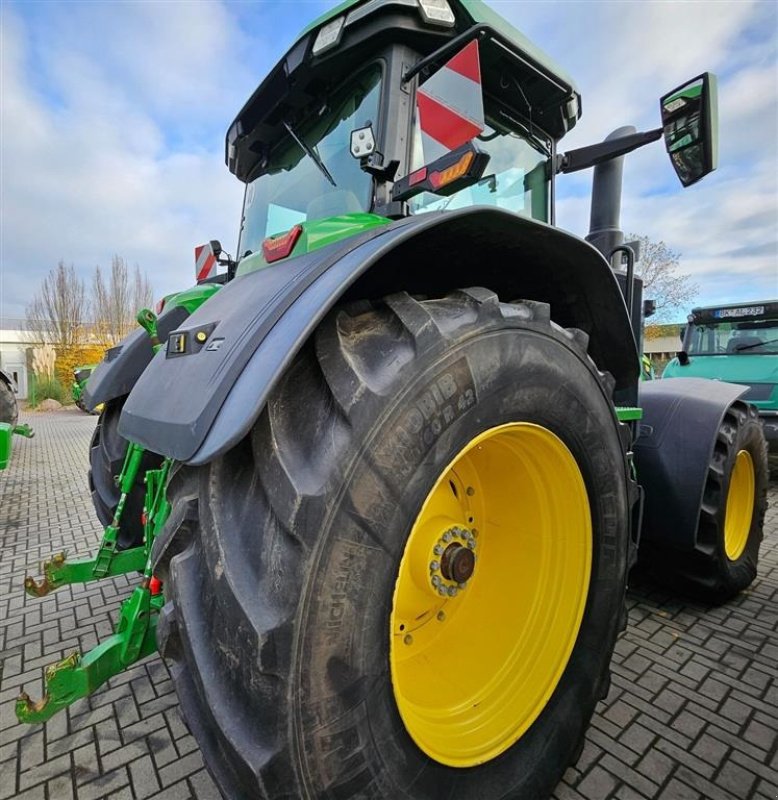 Traktor tip John Deere 8R340 Premium Edition. GPS StarFire 6000 + Permium aktivering. Ring til Ulrik på 0045-40255544. Jeg snakker Jysk, tysk og engelsk., Gebrauchtmaschine in Kolding (Poză 5)