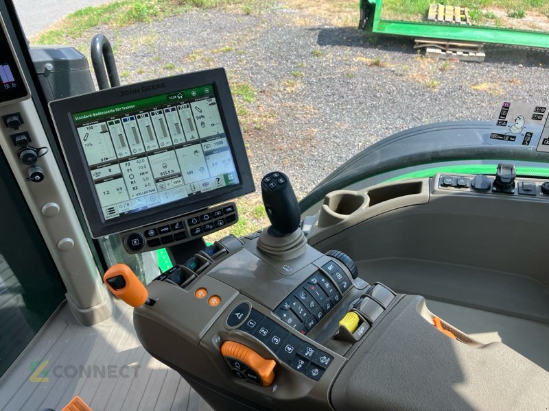 Traktor des Typs John Deere 8R370/e23/PowerGard Protection Plus bis 04/2026, Gebrauchtmaschine in Rauschwitz (Bild 12)