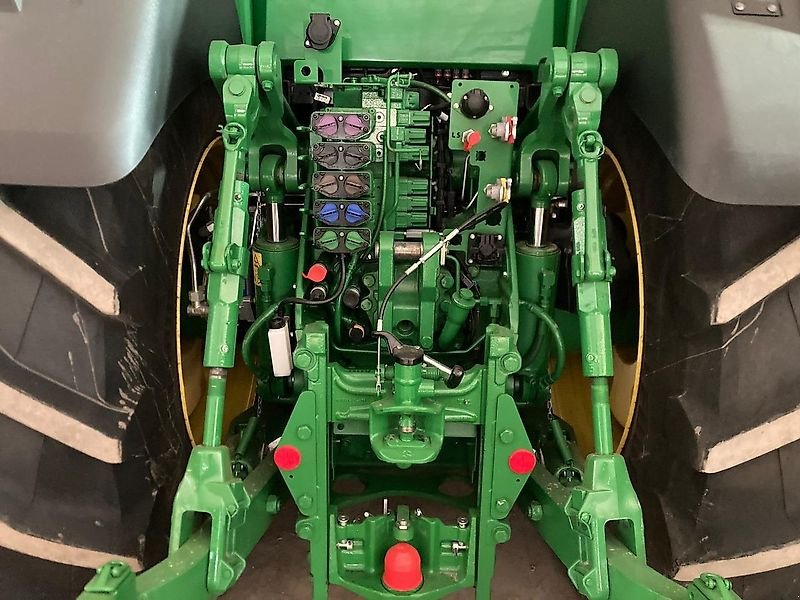 Traktor typu John Deere 8R370, Gebrauchtmaschine w Warszawa (Zdjęcie 13)