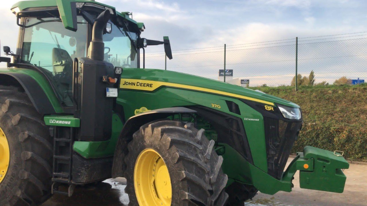 Traktor typu John Deere 8R370, Gebrauchtmaschine v Warszawa (Obrázok 1)