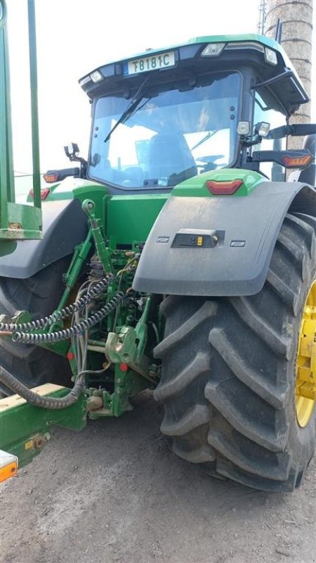 Traktor типа John Deere 8R410 AutoTrack GPS. RTK. Hjul og frontvægte. Ring til Ulrik på 0045-40255544. Jeg snakker Jysk, tysk og engelsk., Gebrauchtmaschine в Kolding (Фотография 4)