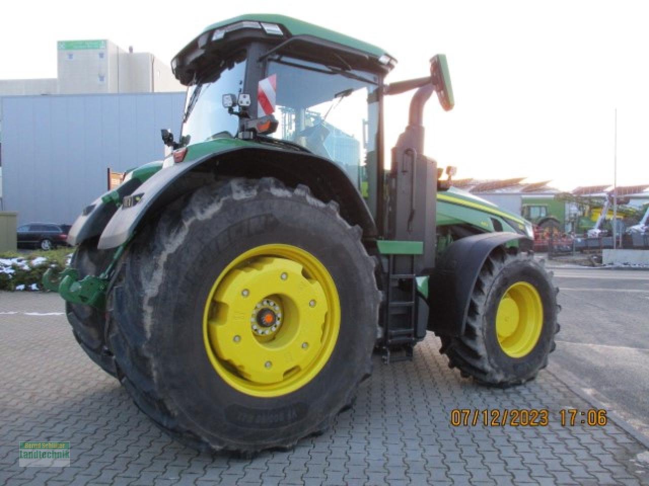 Traktor Türe ait John Deere 8R410 E-Autopower, Gebrauchtmaschine içinde Büren (resim 4)