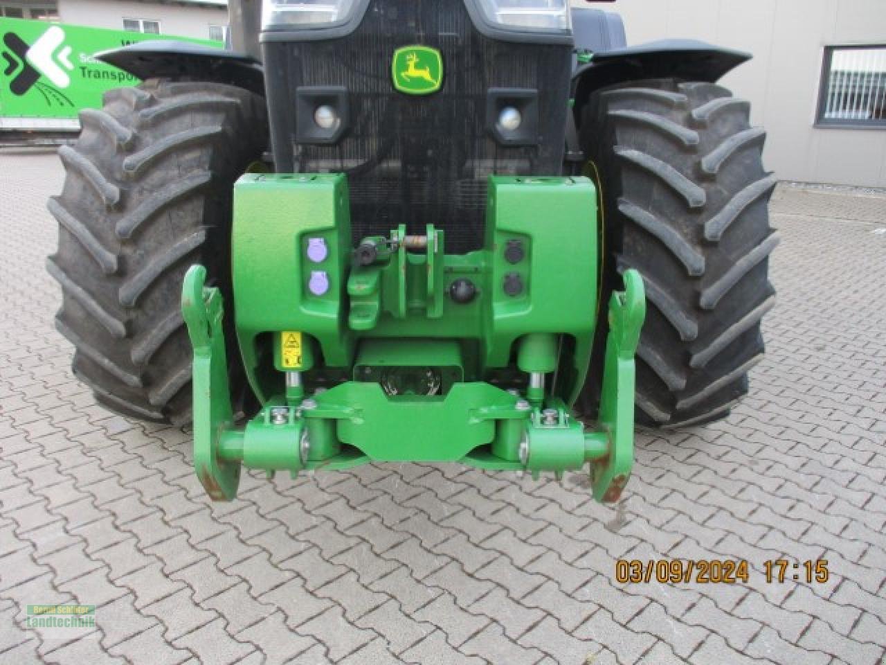 Traktor des Typs John Deere 8R410 E23, Gebrauchtmaschine in Büren (Bild 9)