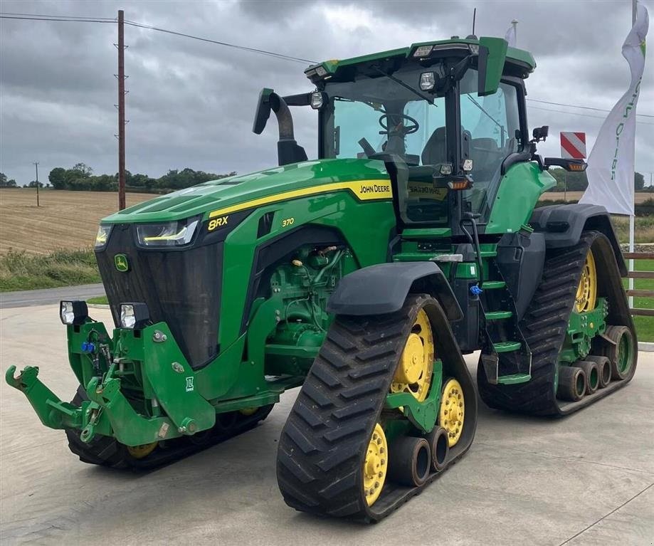 Traktor typu John Deere 8RX 370 GPS aktiveret. 3 x Ultimate pakker. Front lift. Affjedret foraksel og kabine. Luftbremser. Ring til Ulrik på 40255544., Gebrauchtmaschine v Kolding (Obrázek 3)