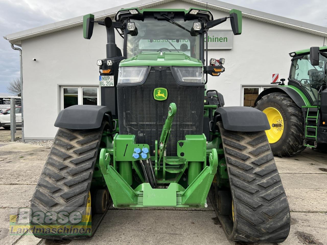 Traktor of the type John Deere 8RX 410 Signature-Edition mit Frontkraftheber, Gebrauchtmaschine in Holthof (Picture 3)