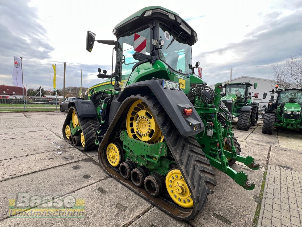 Traktor of the type John Deere 8RX 410 Signature-Edition mit Frontkraftheber, Gebrauchtmaschine in Holthof (Picture 9)