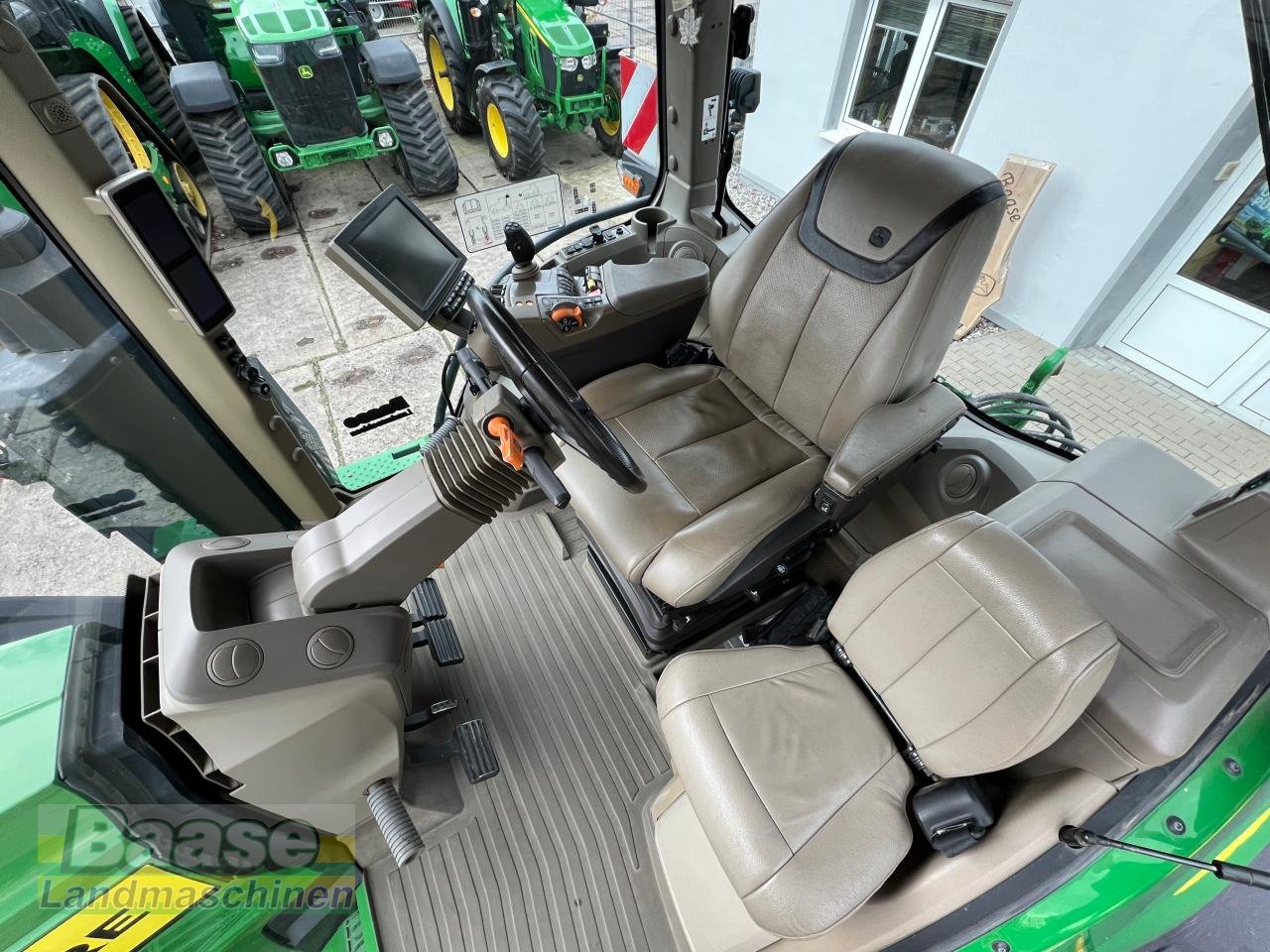 Traktor of the type John Deere 8RX 410 Signature-Edition mit Frontkraftheber, Gebrauchtmaschine in Holthof (Picture 13)