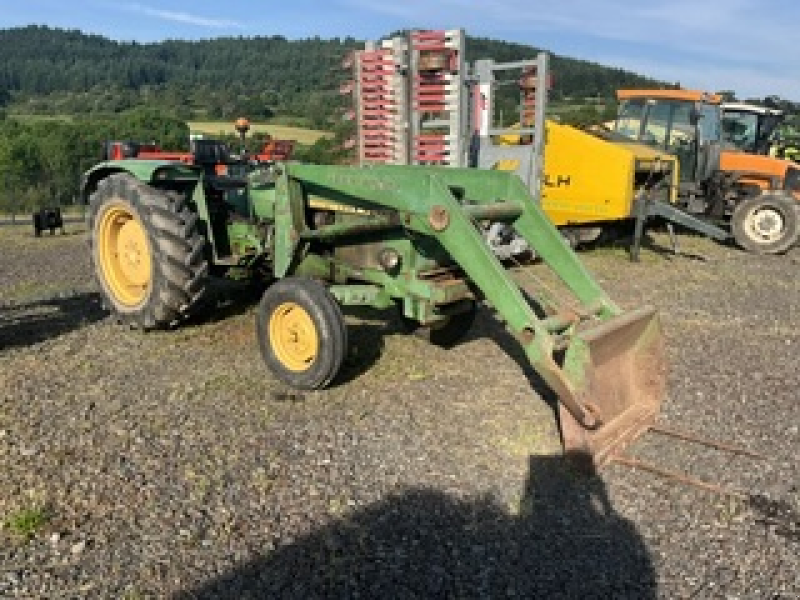 Traktor tip John Deere 920, Gebrauchtmaschine in SAINT NIZIER DE FORNAS (Poză 1)