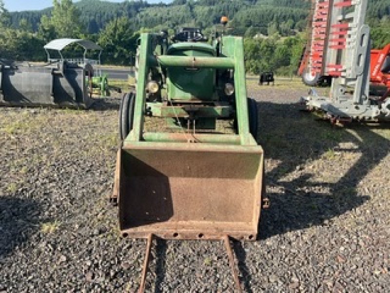 Traktor tip John Deere 920, Gebrauchtmaschine in SAINT NIZIER DE FORNAS (Poză 5)