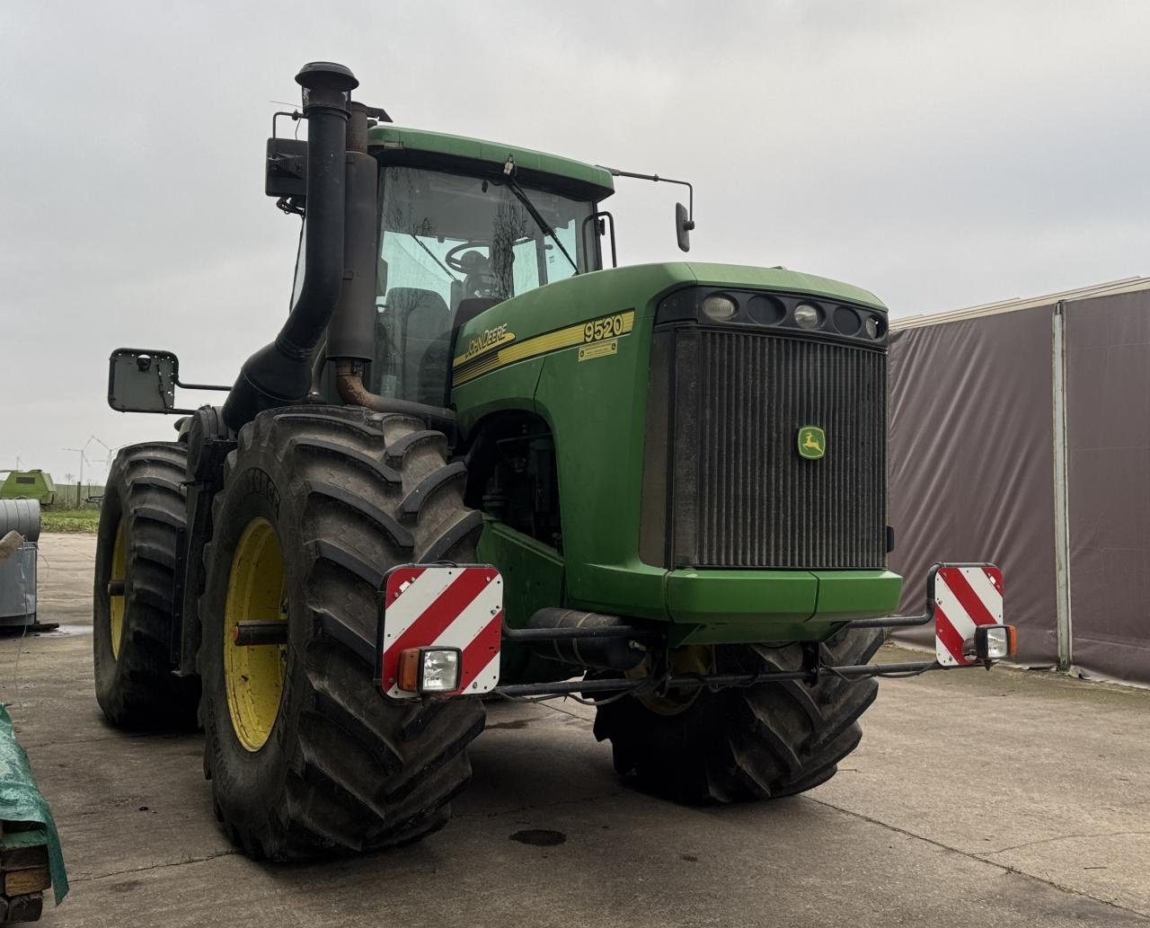 Traktor des Typs John Deere 9520, Gebrauchtmaschine in Könnern (Bild 3)