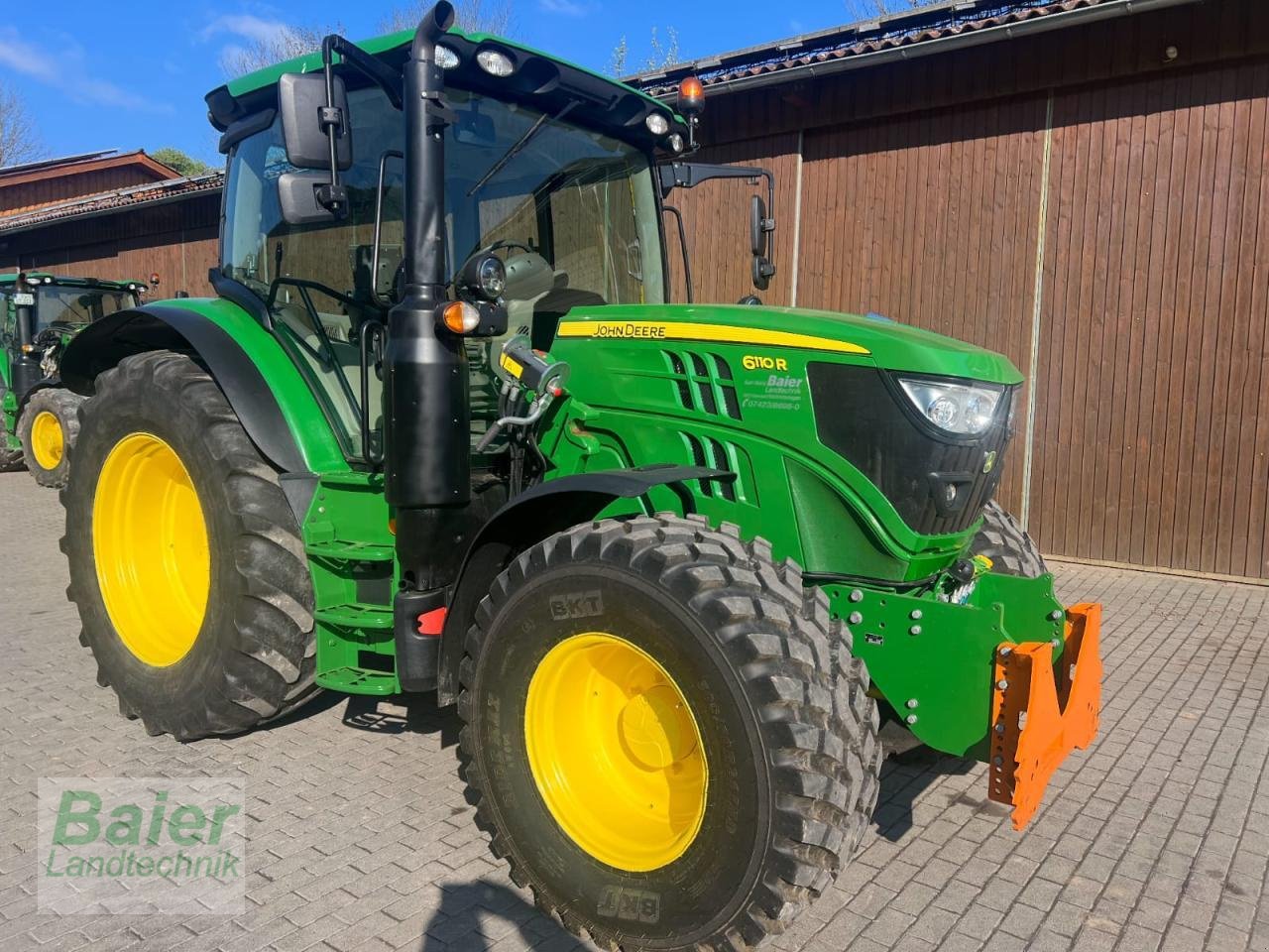 Traktor typu John Deere JD 6110R, Gebrauchtmaschine v OBERNDORF-HOCHMOESSINGEN (Obrázek 1)