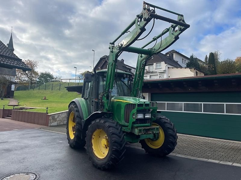 Traktor typu John Deere John Deere 6320 Frontlader Druckluft Klima 1.Hand TÜV wie 6220 6420, Gebrauchtmaschine w Niedernhausen