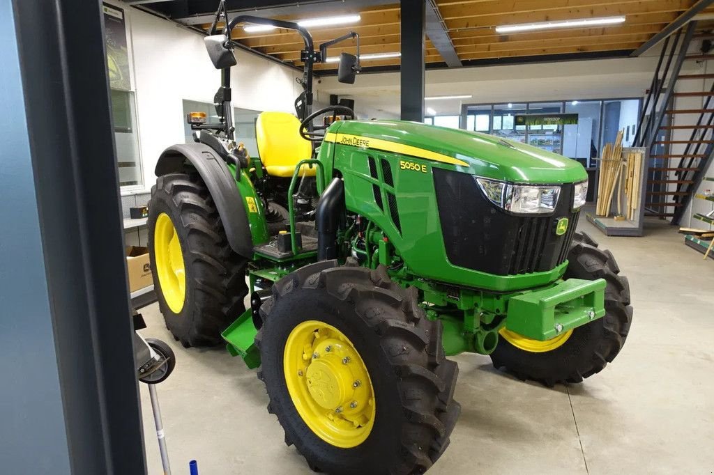 Traktor typu John Deere landbouwtrekker 5050E, Gebrauchtmaschine v Groningen (Obrázek 1)