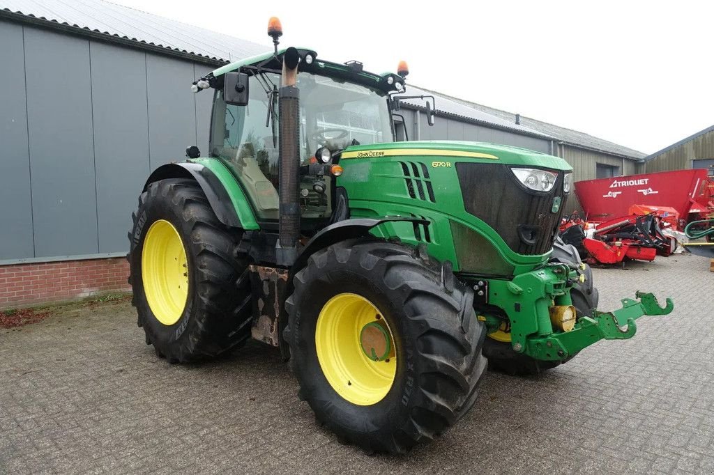 Traktor des Typs John Deere Landbouwtrekker 6170R, Gebrauchtmaschine in Groningen (Bild 1)