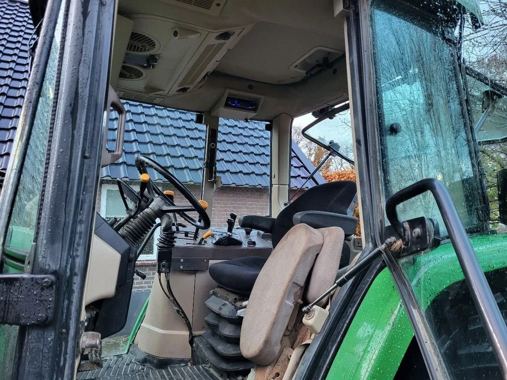 Traktor of the type John Deere Met voorlader 6010, Gebrauchtmaschine in Lunteren (Picture 9)