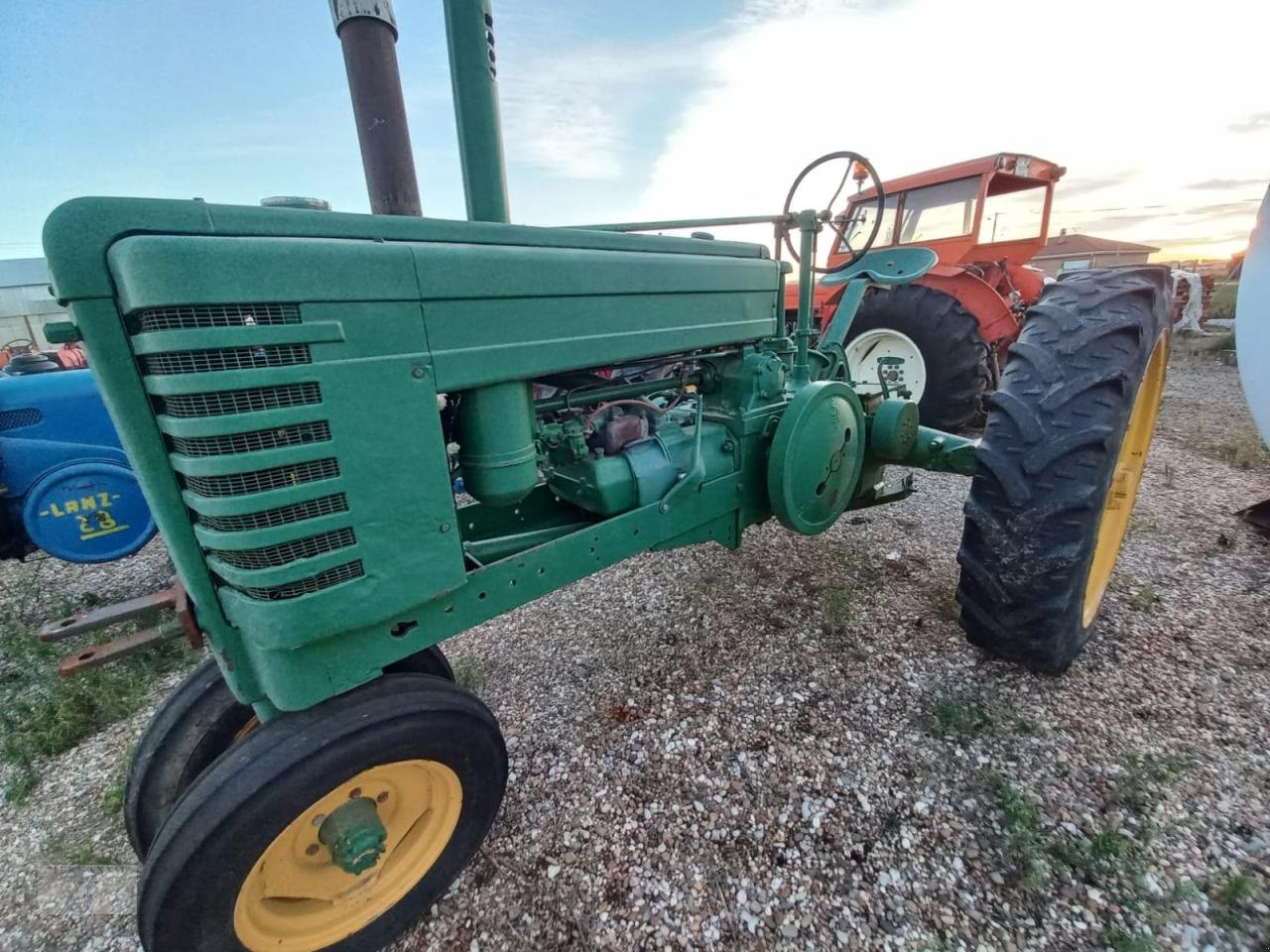 Traktor типа John Deere Modell B, Gebrauchtmaschine в Pragsdorf (Фотография 4)