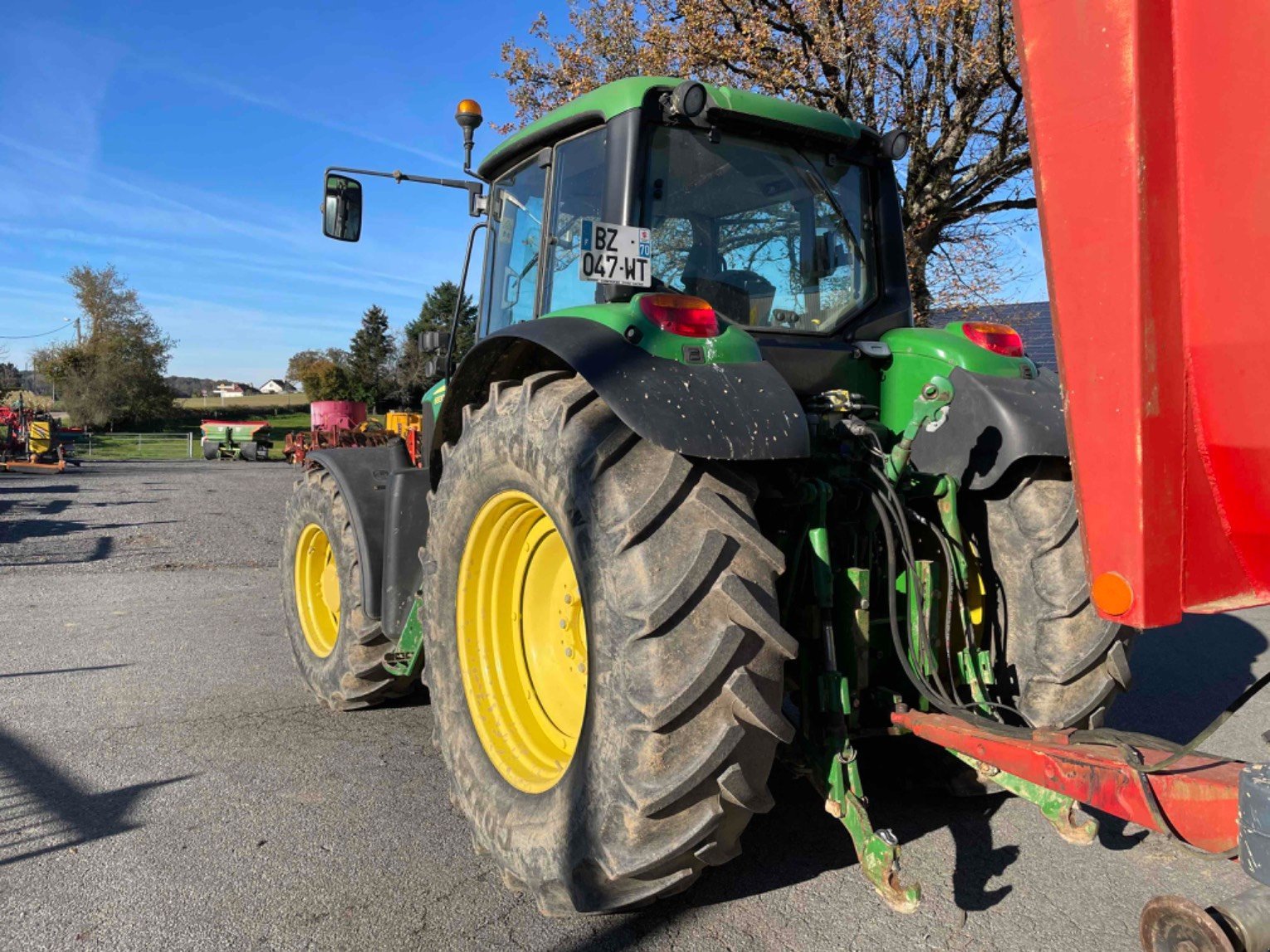 Traktor типа John Deere Tracteur agricole 6830 John Deere, Gebrauchtmaschine в LA SOUTERRAINE (Фотография 3)