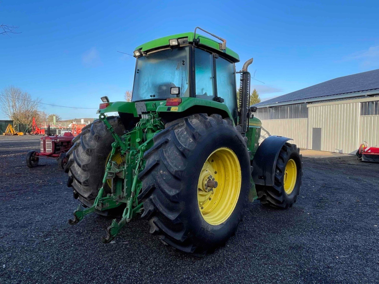 Traktor of the type John Deere Tracteur agricole 7700 John Deere, Gebrauchtmaschine in LA SOUTERRAINE (Picture 2)