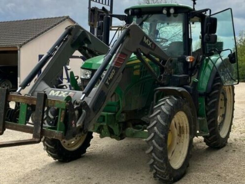 Traktor of the type John Deere TRACTEUR JD 6130 M, Gebrauchtmaschine in VAROIS & CHAIGNOT (Picture 1)