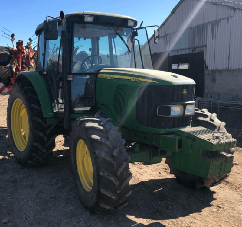 Traktor of the type John Deere TRACTEUR JD 6320, Gebrauchtmaschine in SAINT ANDIOL (Picture 2)