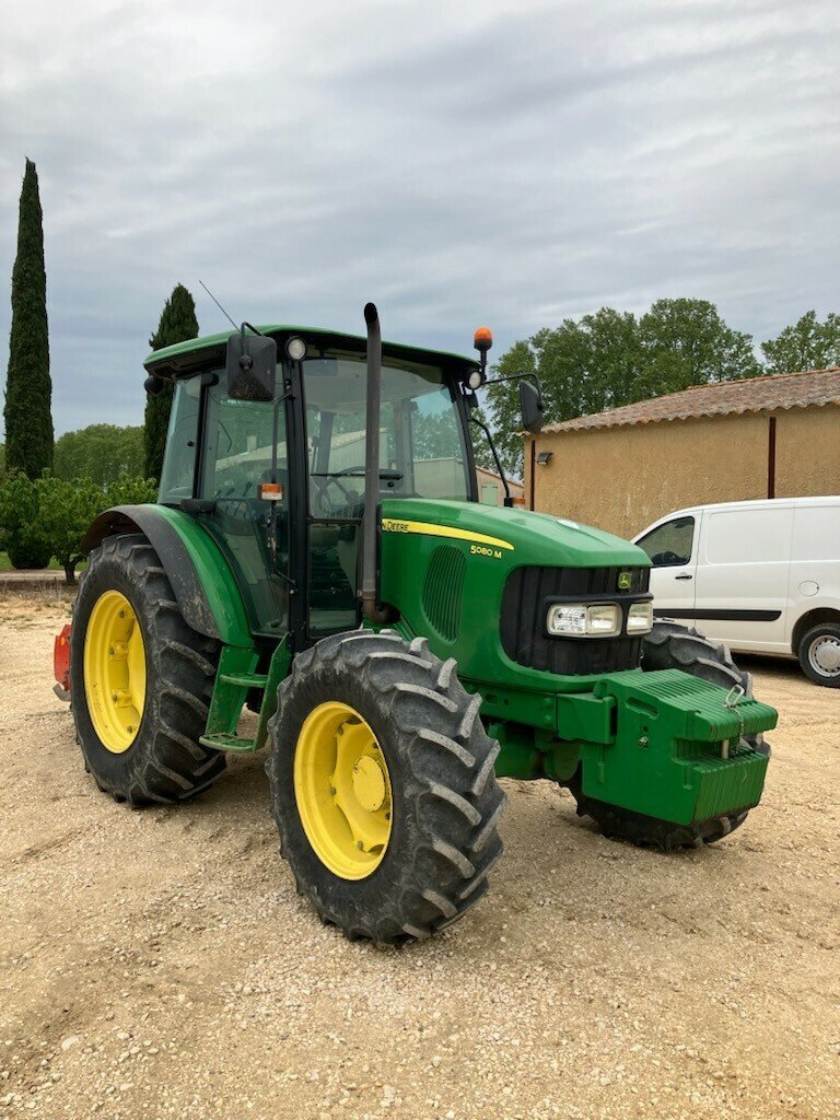 Traktor du type John Deere TRACTEUR, Gebrauchtmaschine en SAINT ANDIOL (Photo 2)