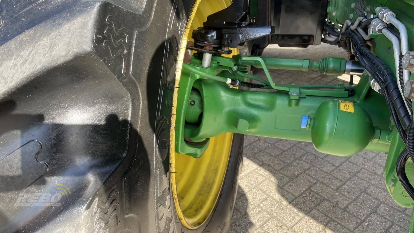 Traktor van het type John Deere TRAKTOR 6215R, Gebrauchtmaschine in Dätgen (Foto 30)