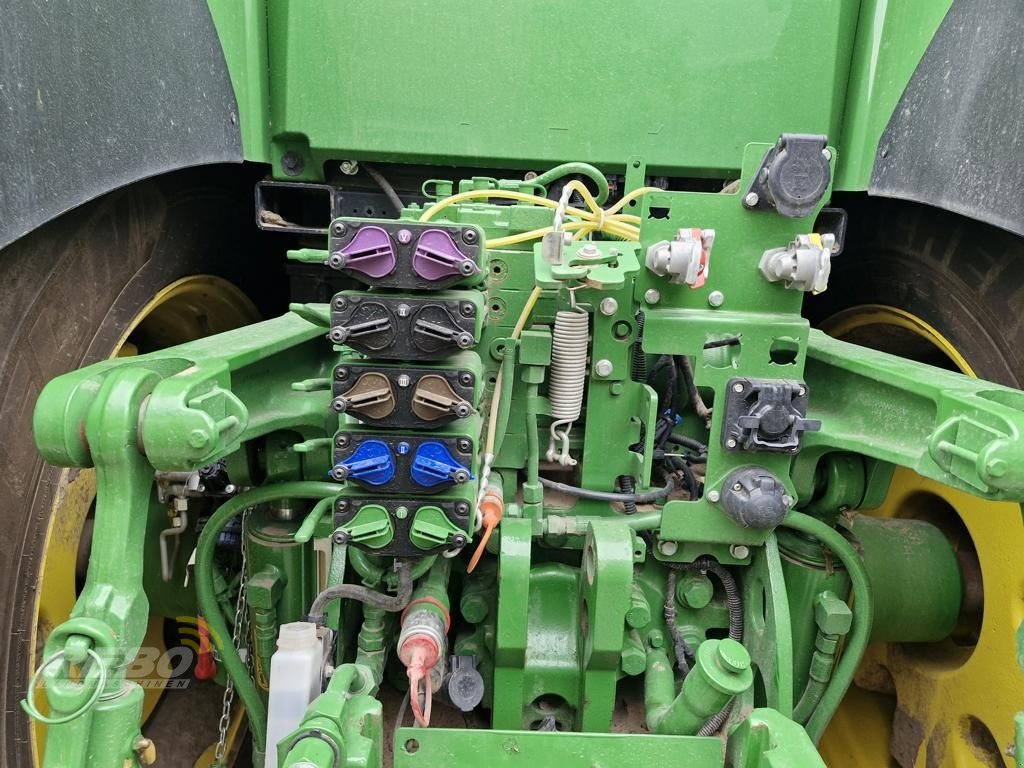 Traktor des Typs John Deere TRAKTOR 7R330, Neumaschine in Visbek/Rechterfeld (Bild 5)