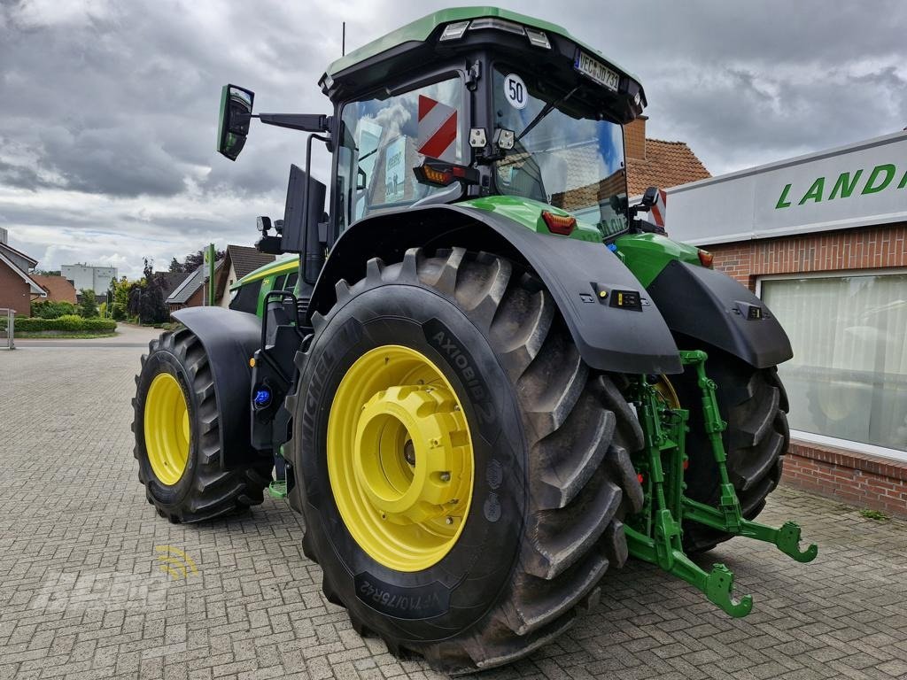 Traktor des Typs John Deere TRAKTOR 7R330, Neumaschine in Visbek/Rechterfeld (Bild 3)