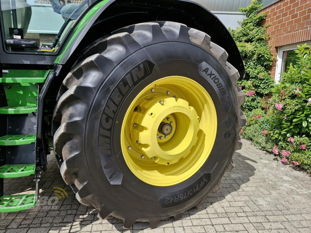 Traktor του τύπου John Deere TRAKTOR 7R330, Neumaschine σε Visbek/Rechterfeld (Φωτογραφία 17)