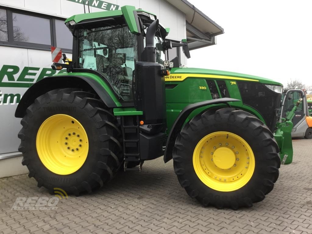 Traktor of the type John Deere TRAKTOR 7R330, Gebrauchtmaschine in Sörup (Picture 5)