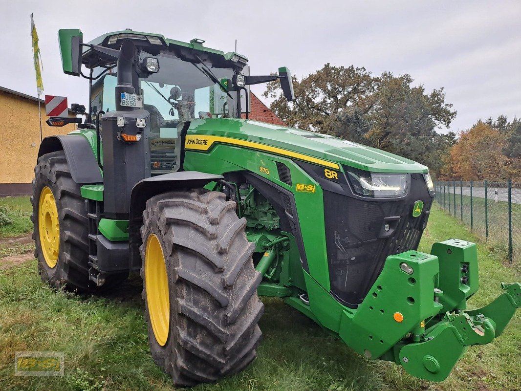 Traktor Türe ait John Deere TRAKTOR 8R370, Neumaschine içinde Osterburg (resim 2)