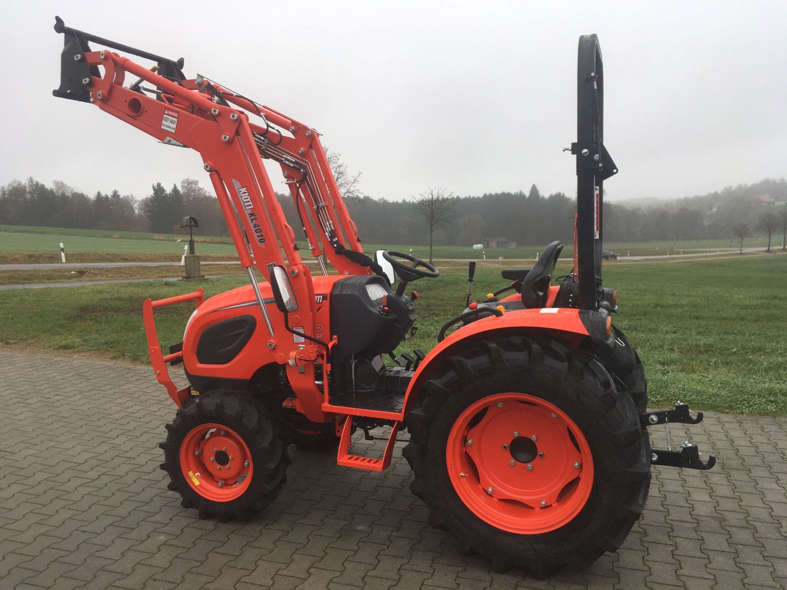 Traktor van het type Kioti CK3530H, Gebrauchtmaschine in Moosbach (Foto 3)