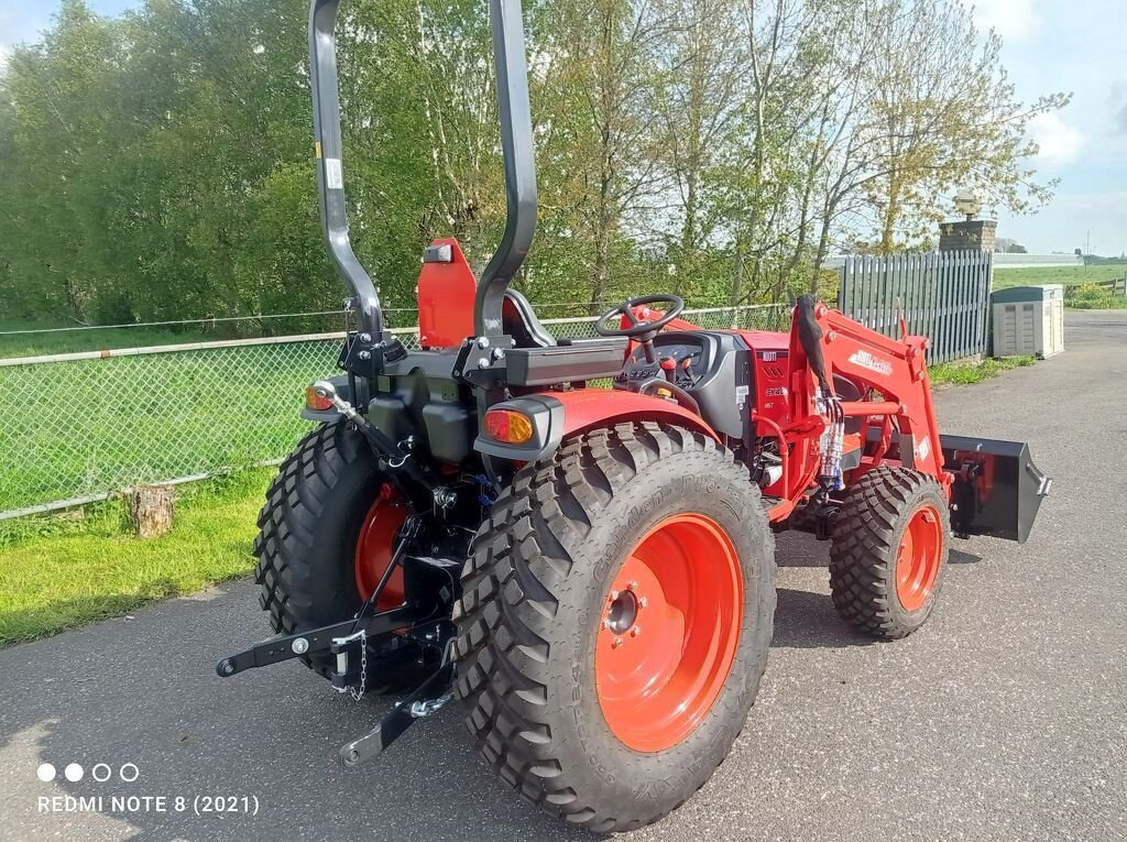 Traktor des Typs Kioti CK4030 HST, Neumaschine in Mijdrecht (Bild 5)