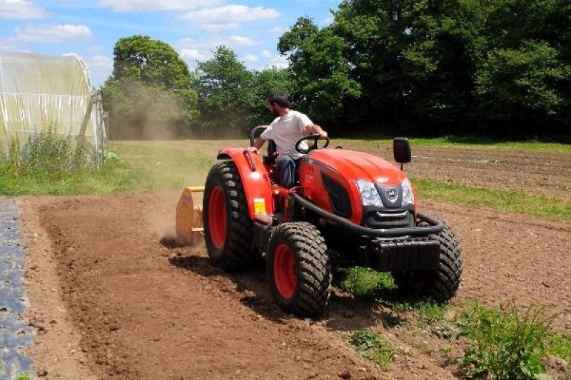 Traktor typu Kioti CS - CX - CK - DK - RX, Neumaschine v Laren Gld (Obrázek 2)