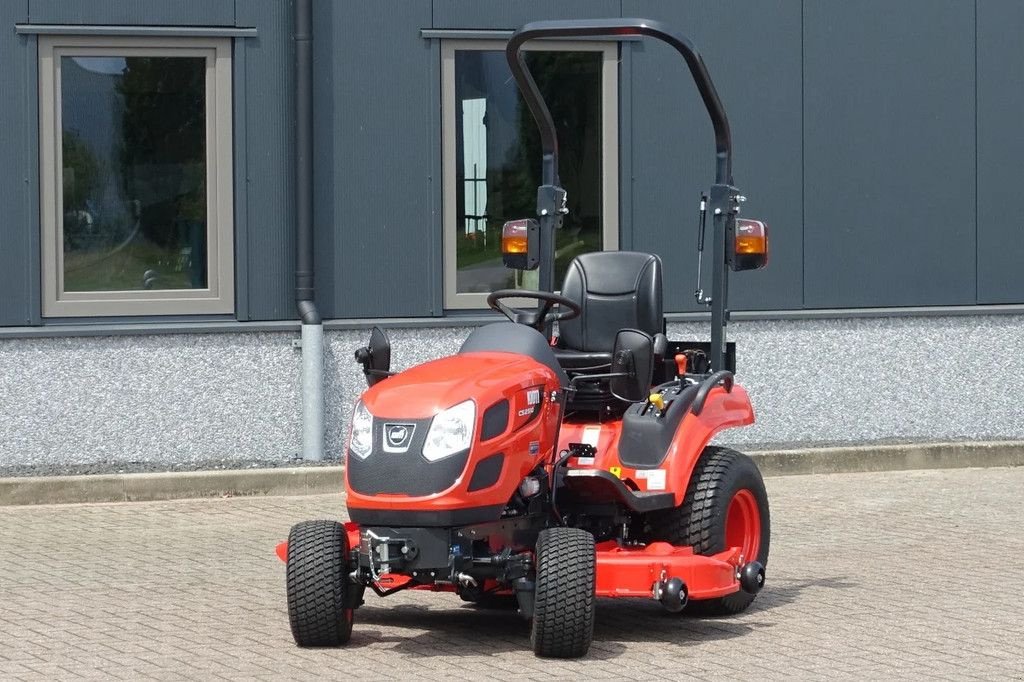 Traktor a típus Kioti CS2510 4wd HST / 0001 Draaiuren / Middenondermaaidek, Gebrauchtmaschine ekkor: Swifterband (Kép 1)