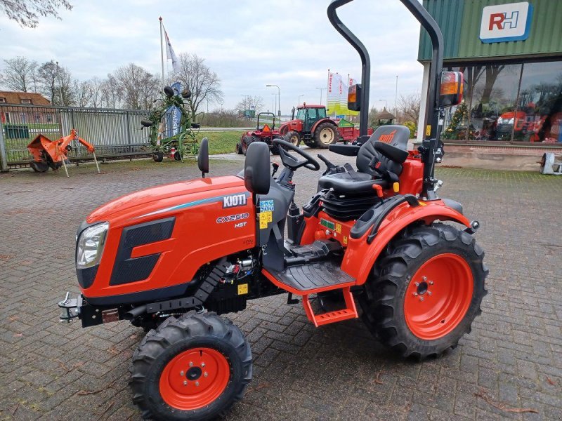 Traktor of the type Kioti CX2510HST, Neumaschine in Hasselt (Picture 1)