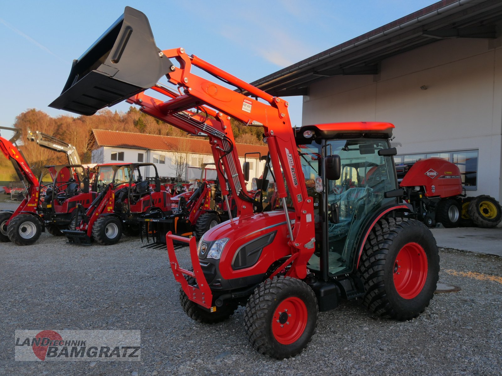 Traktor van het type Kioti DK 6020 C, Neumaschine in Eberfing (Foto 4)