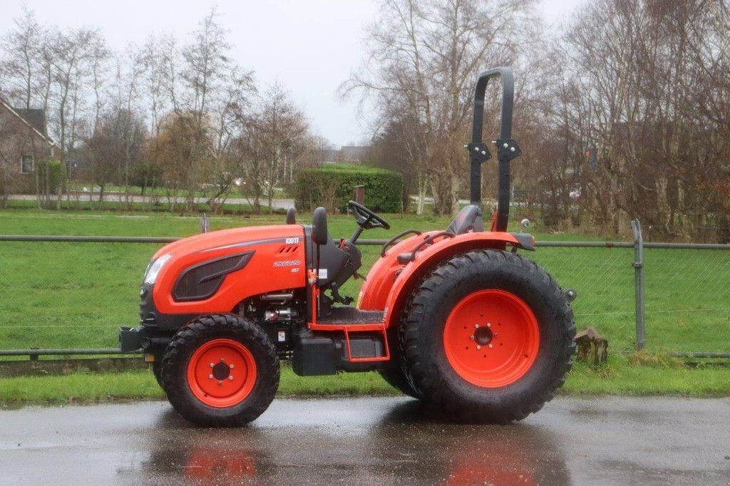 Traktor του τύπου Kioti DK6020 HST, Gebrauchtmaschine σε Antwerpen (Φωτογραφία 1)