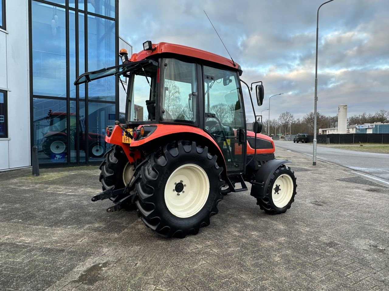 Traktor des Typs Kioti EX 50, Gebrauchtmaschine in Nieuw-Weerdinge (Bild 4)