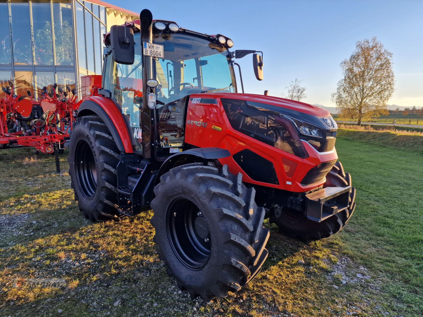 Traktor of the type Kioti HX 9010, Neumaschine in Eberfing (Picture 3)