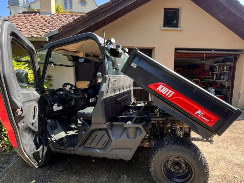 Traktor van het type Kioti K 9, Gebrauchtmaschine in Göppingen (Foto 1)